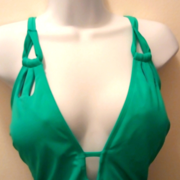 🎁NWT Swimsuit Adjustable Straps,High Leg,Stretchable Double-Layer,Push Up Pads - Picture 3 of 10